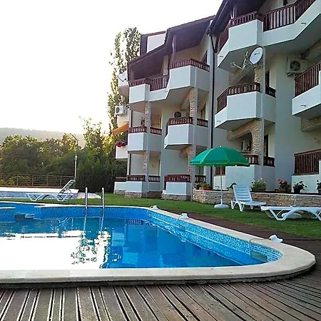 Morski Briz Hotel 2*
