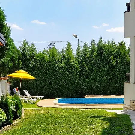 Hotel Morski Briz 2*