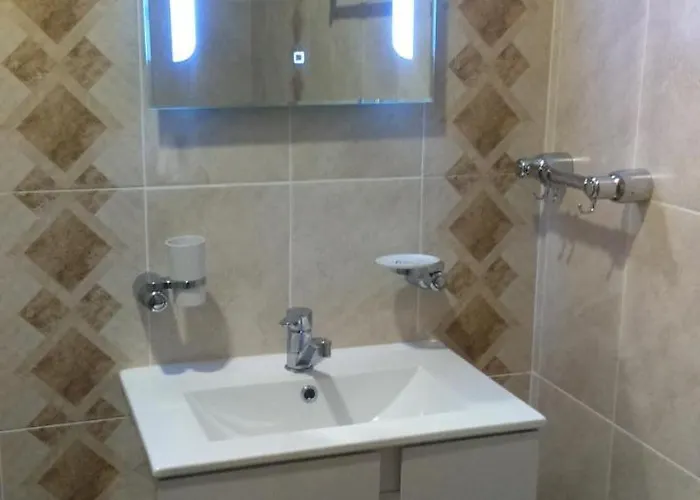 Hotel Morski Briz 2*